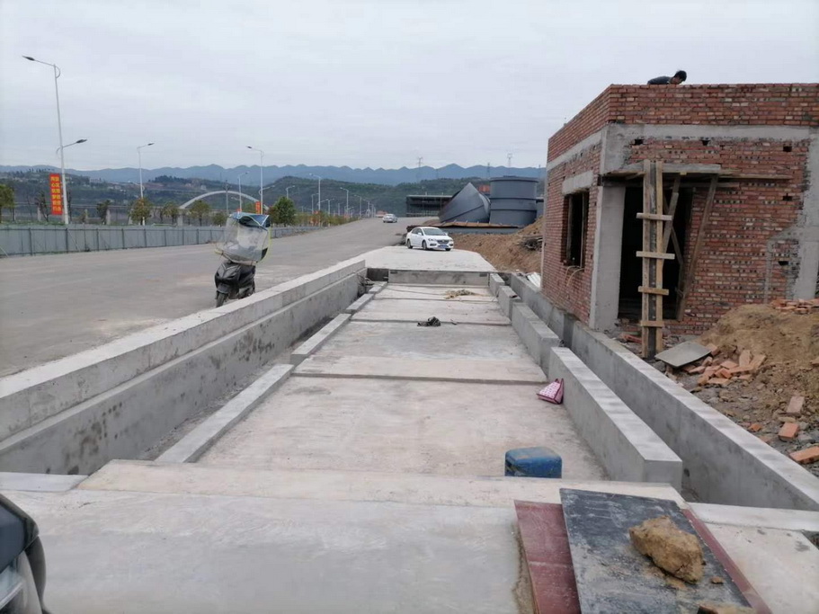 廣元3.5*18-100噸安（ān）裝現場